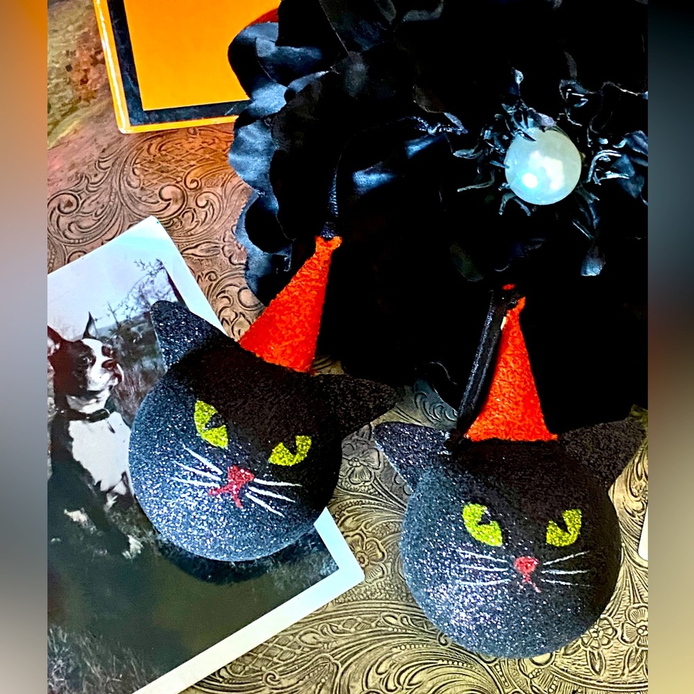 Glitter BLACK CAT Ornaments Wendy Addison Halloween Fall Decor Decorations 🖤😻